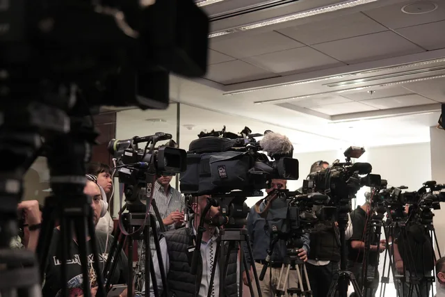 cameras, filming, media, reporters, conference, video, interview, tripod, cameramen, interview, interview, interview, interview, interview. Six interview themes that reconstruct a real media buying event
